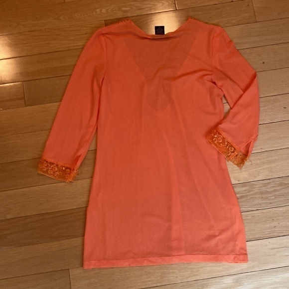 XIE Cover up with beautiful mesh and beadwork - Picture 5 of 5